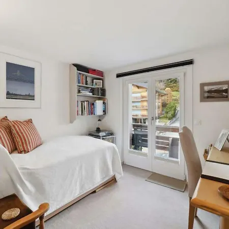 Apartment Four Bedroom Ann Verbier